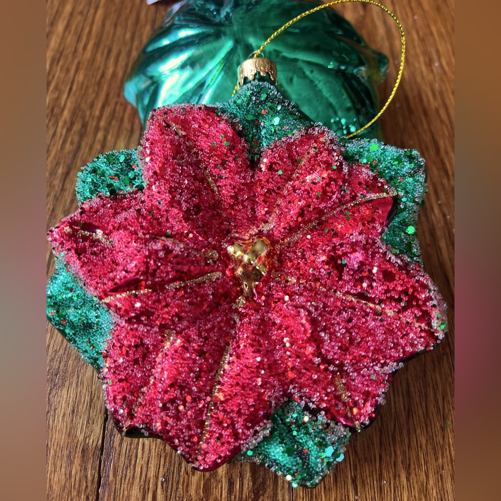 Poinsettia Vintage Style Ornament Holiday Home Classic Christmas Shiny Brite